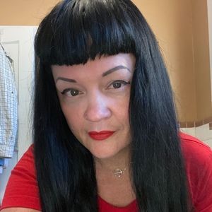 Meet your Posher, Posh